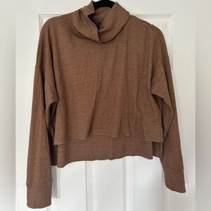 American Eagle NWT Cowl Neck Cropped Long Sleeve-Size Small